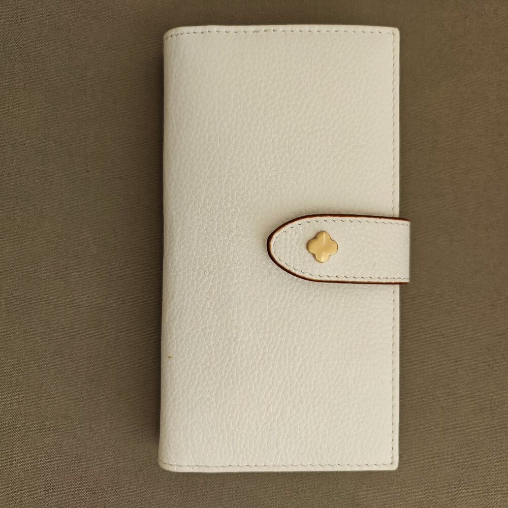 Antonio Melani white slim wallet